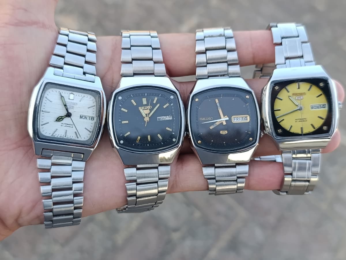 Lot of 4 Vintage Seiko 5 TV Automatic Day-Date SS Men's Japanese Wristwatches