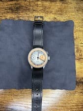 Studio Underd0g 03 Series Salmon Watch (Pre-Owned in Excellent Condition)