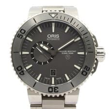 Oris Aquis Titanium Small Second Date Automatic Diver Watch wrist 18cm
