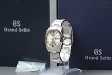 MINT w/ BOX GRAND SEIKO Heritage 9F83-0AH0 SBGT035 Quartz 37mm Men's JAPAN