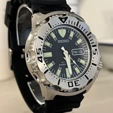 SEIKO SKX779 Black Monster Wristwatch Crystal Replaced Excellent Condition