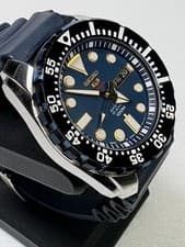 Seiko 5 Sports Diver Automatic 24 Jewels Day Date Blue Dial Men's Watch Used