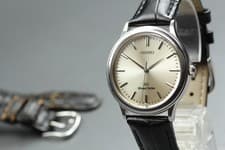 1989 Near MINT Grand Seiko 9581-7000 33mm Quartz Silver Dial Men's Vintage Watch