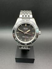 Nivada Grenchen Antarctic Diver 38mm Bracelet Automatic Men's Watch 32044A04