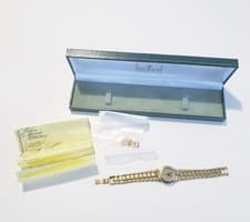VTG Gucci Model 3300L Gold Plated Ladies Wrist Watch & Original Case & Receipt .