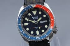 Vintage 1980 Seiko 7548-700B Pepsi Diver Black Dial 150m Quratz Mens Watch JAPAN