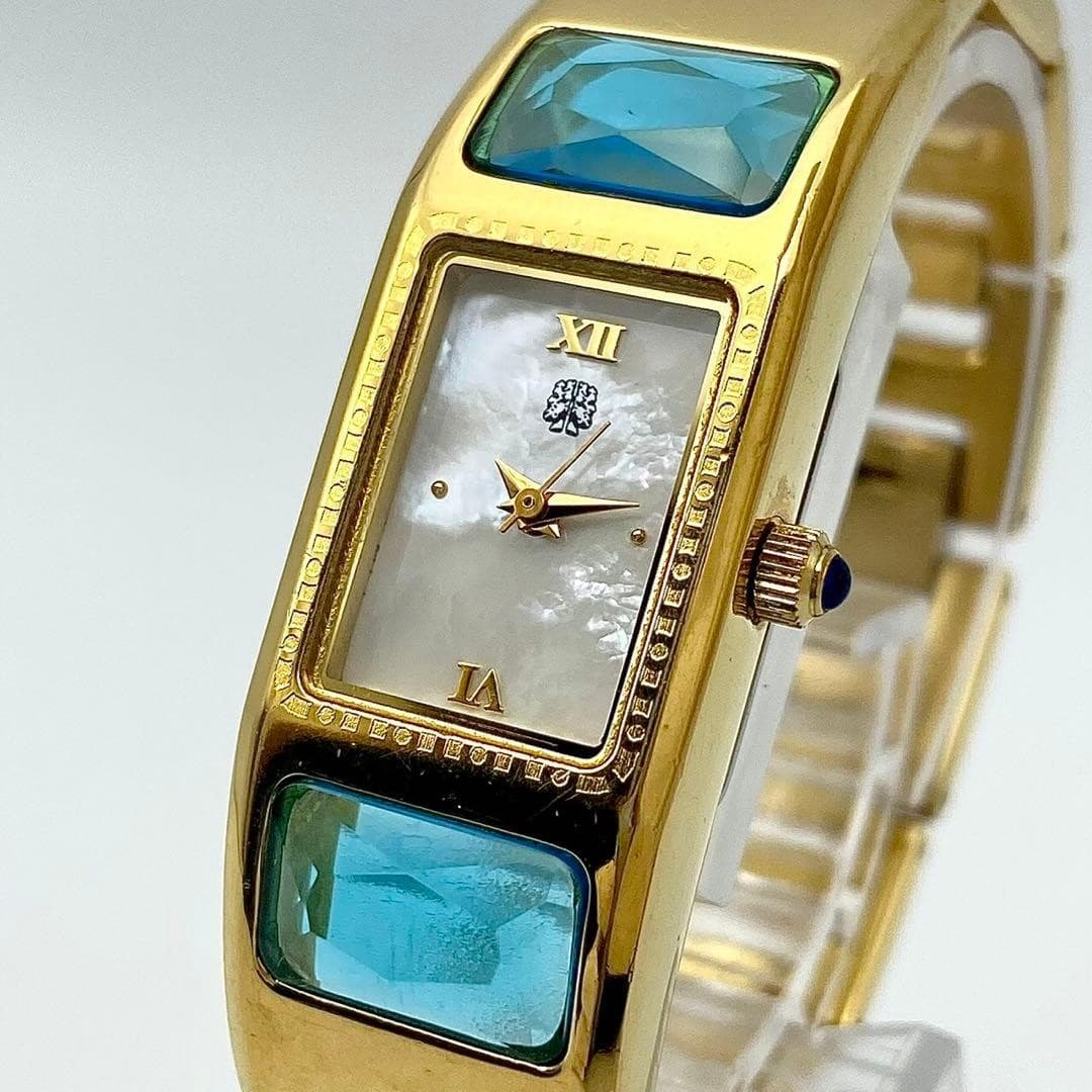 [Working] Versace Shell Dial Bracelet Watch for Women, New Battery, From Japan