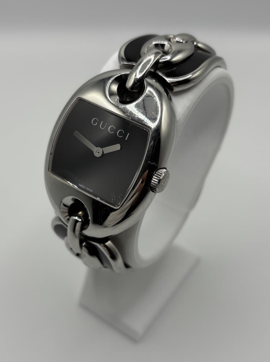 Gucci Marina Chain Black Lacquer Steel Ladies Watch YA121301 New Battery