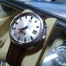 Orient Weekly Auto Crystal Vintage Automatic Day Date Wristwatch Mens Authentic