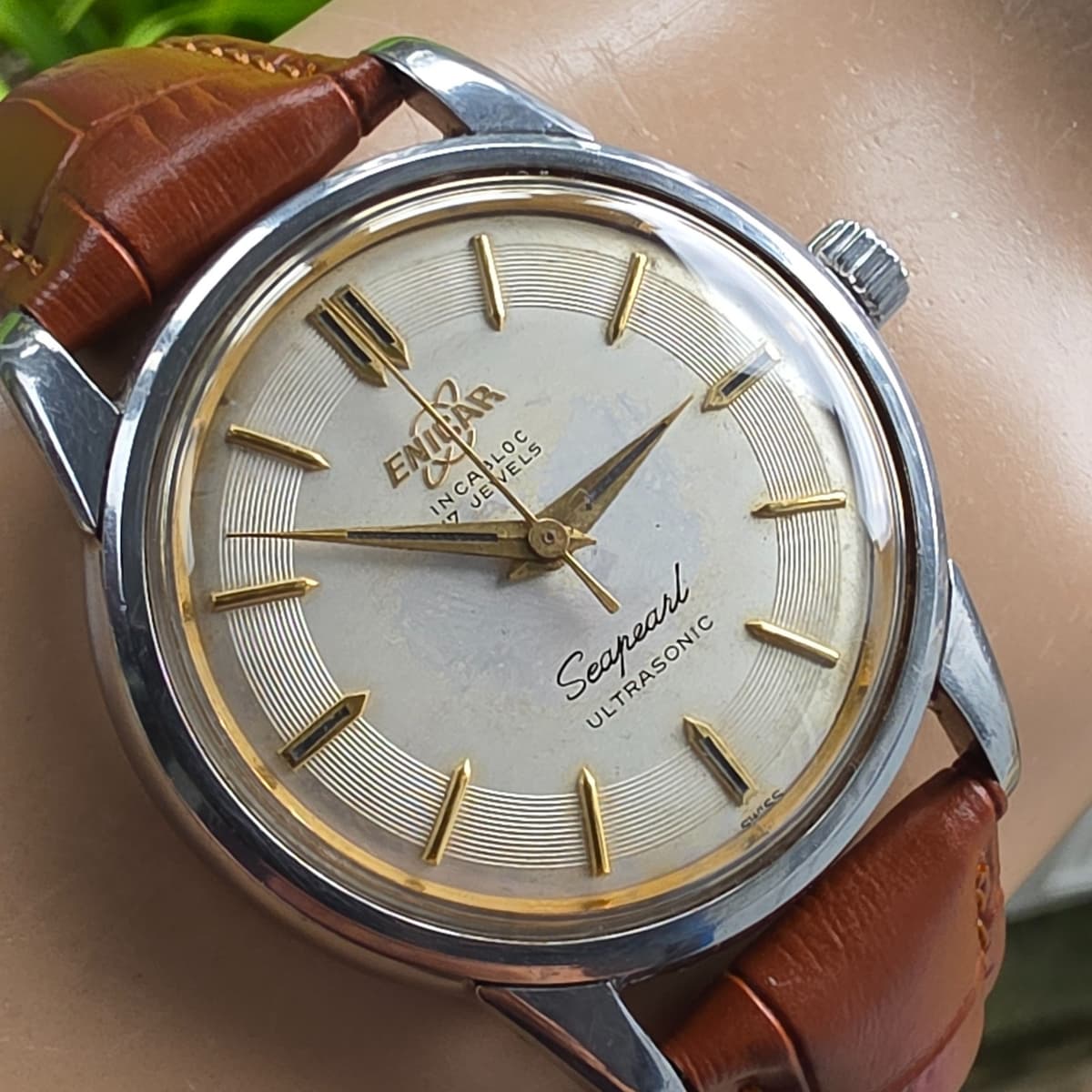 Vintage ENICAR Seapearl men's manual wind watch 36mm Concentric Dial 1950s