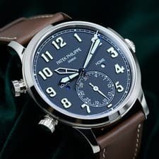 Patek Philippe Calatrava Pilot Travel Time Blue Dial Strap MINT FULL SET 5524G
