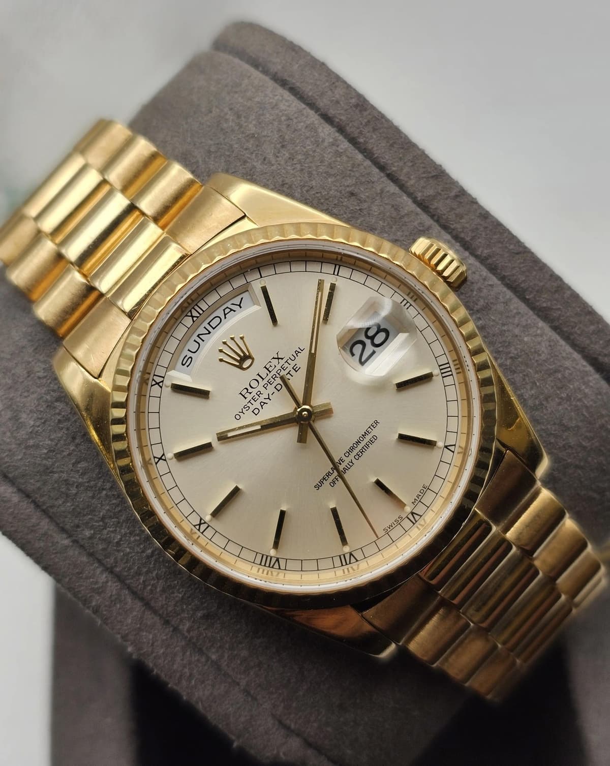 Rolex Day-Date President 36mm 18K Yellow Gold Silver Sticks Dial Watch 18238