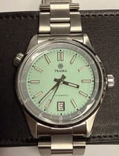 Traska Venturer 4211 Automatic Watch Mint Green Dial RARE COLOR With Box & Case