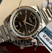 2026 Longines Conquest 38mm Automatic Sunray Black L3.720.4.52.6 Box & Papers