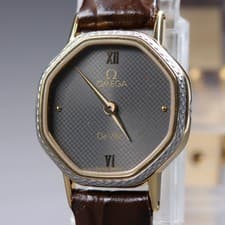 Vintage 1984 OMEGA DeVille Cal1387 Octagon Black Textured Dial Swiss 20mm Ladies