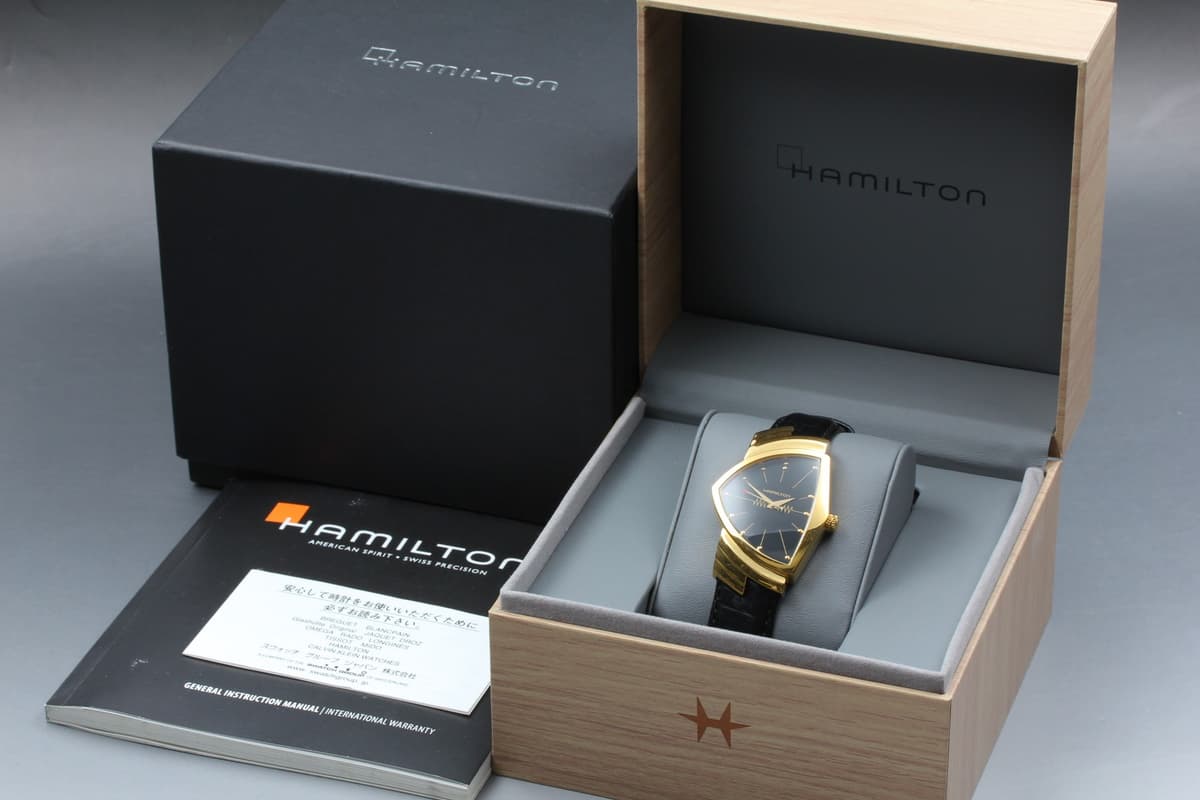 *N MINT in Box* Hamilton Ventura H243010 Black Dial Gold Quartz Mens Watch JAPAN