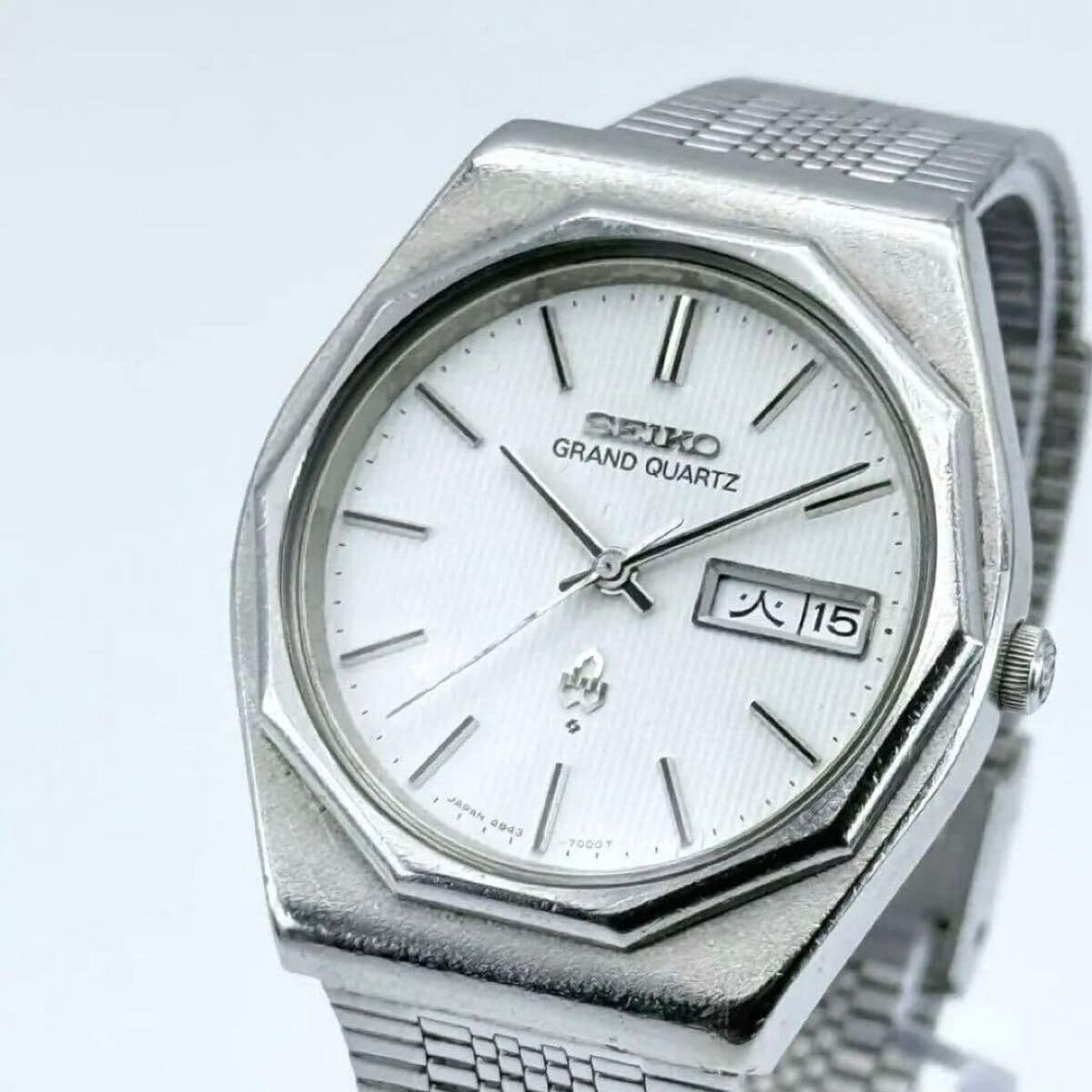 SEIKO GRAND QUARTS 4843-7000 584155 3-hand day-date white dial silver From Japan