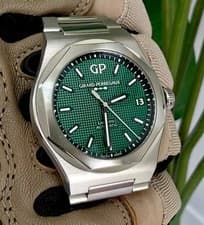 Girard-Perregaux Laureato Green Men's Watch - 81010-11-3153-1CM
