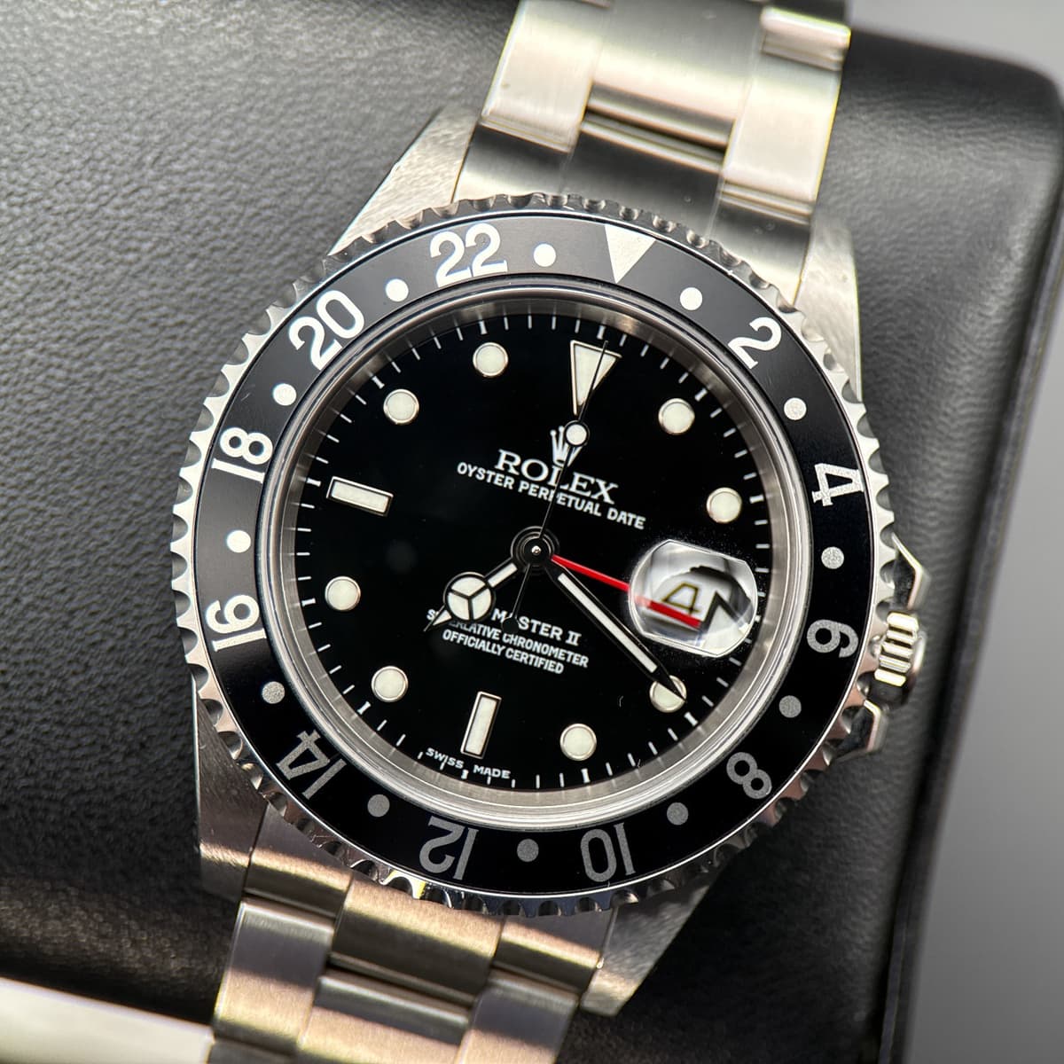 Rolex GMT-Master II 16710 Black Dial Stainless Steel Automatic 40mm Watch
