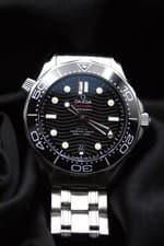 Omega Seamaster Diver 300M 42mm Black Wave Ref. 210.30.42.20.01.001 Box & Papers