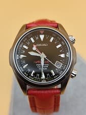 Extreme Rare SEIKO Red Alpinist GMT Titanium SBCJ007 Complete Accessories