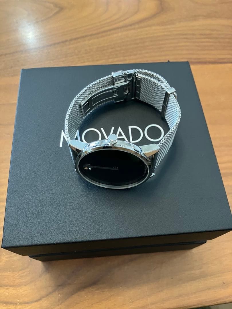 MOVADO Museum Classic wristwatch black mesh band