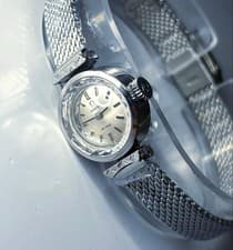 Omega antique manual wind watch stainless steel strap Used used condition