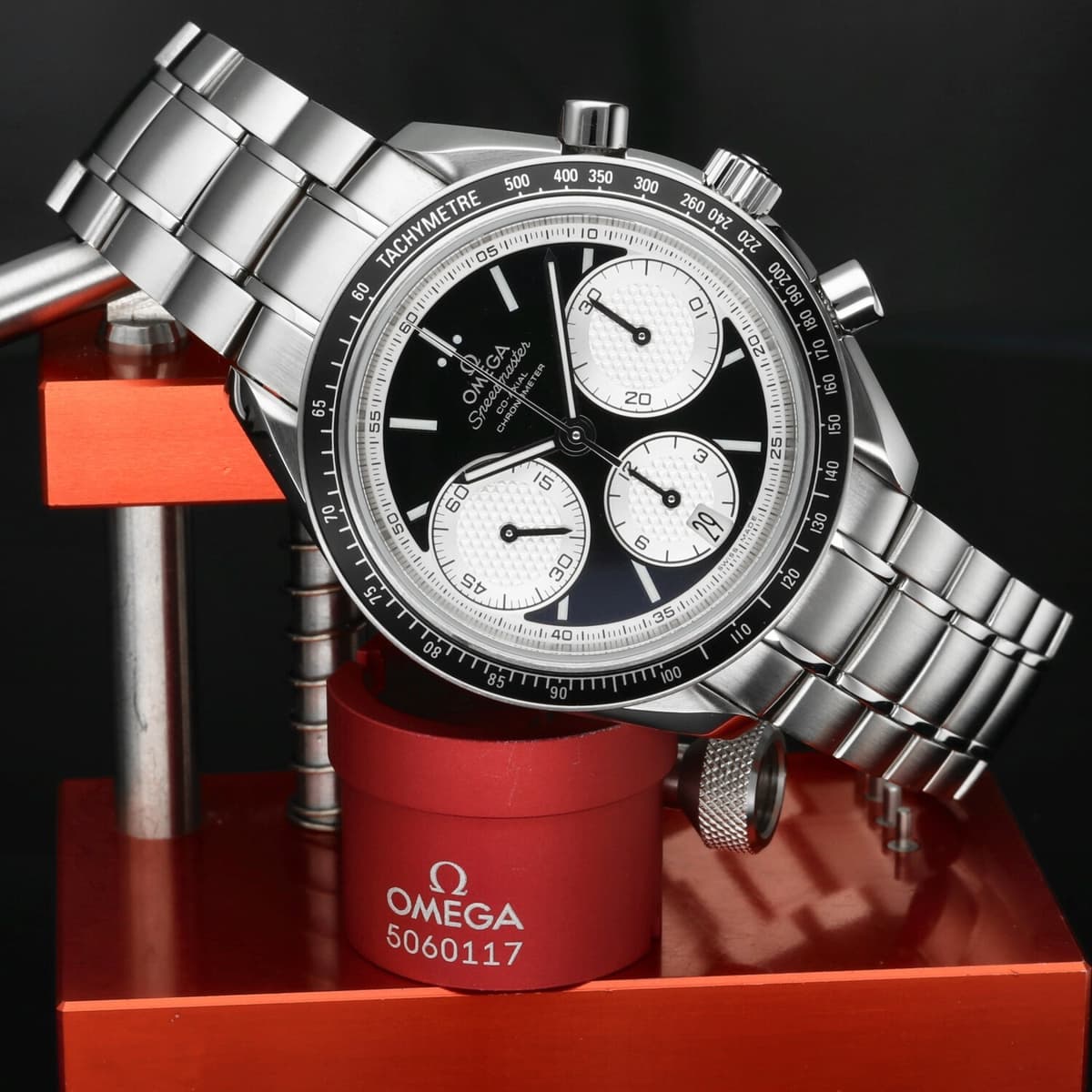 Omega Speedmaster Racing 326.30.40.50.01.002 Reverse Panda 40mm Full Set