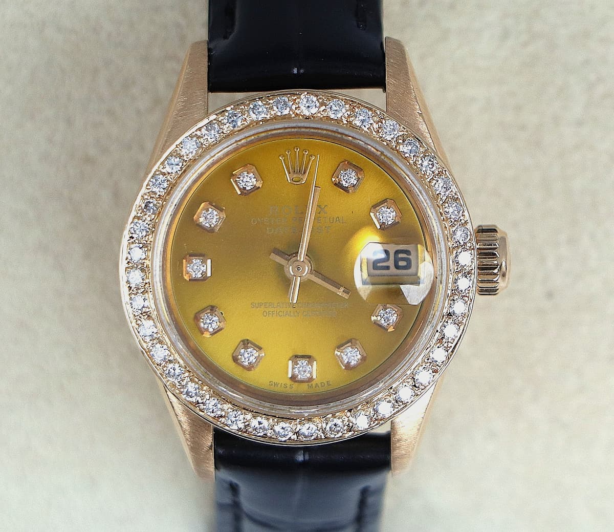 Ladies Rolex 26mm DateJust 18k Yellow Gold AM Diamond Bezel & Dial Watch 69178