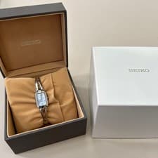 SEIKO Solar Shell 22 Diamond Silver Bracelet Ladies Watch Overseas