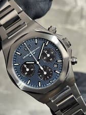 Girard-Perregaux Laureato Chronograph, Indigo Blue 81020-21-3311-1GM TO278329