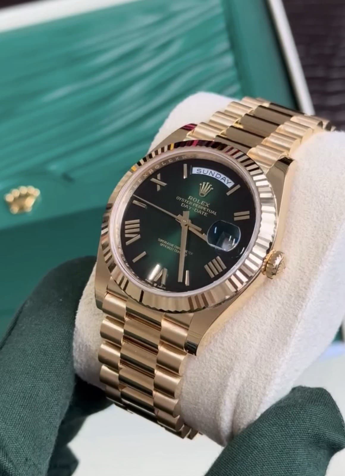 Rolex Day Date President 40mm 18K Yellow Gold Green Ombre Dial 228238 *2026 RSC*