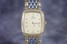 Omega Deville Ladies Quartz Watch SS Gold Silver 759.0899.2 Used