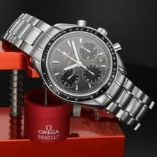 Omega Speedmaster Date 40mm 323.30.40.40.06.001 Full Set 2017 Omega Serviced