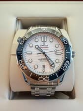 OMEGA Seamaster Diver 300M 2024 in great condition 210.30.42.20.04.001