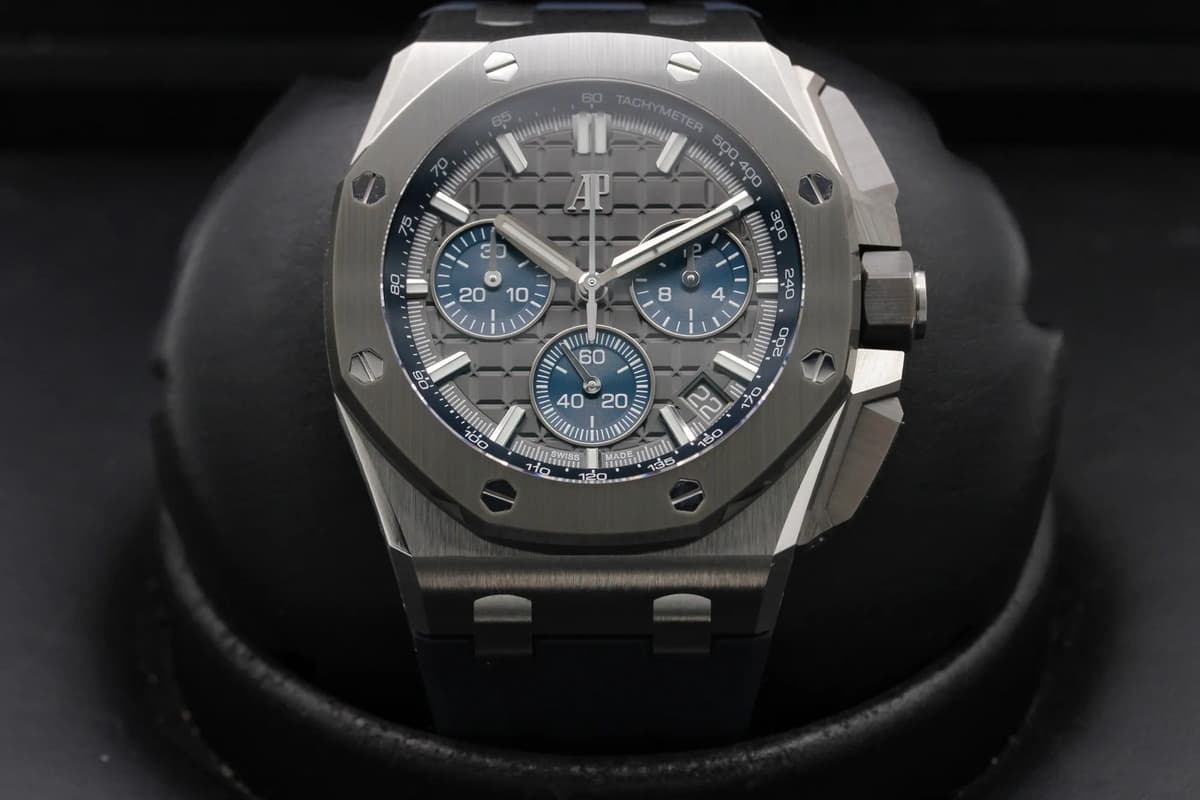 Audemars Piguet Royal Oak Offshore 43 "Flyback" 26420IO.OO.A009CA.01
