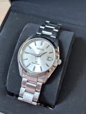 Grand Seiko SBGV229 9F82 Quartz Silver Dial 40mm High Accuracy Japan