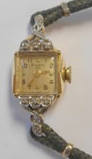 Vintage Womens Bulova 23 Jewel 14K Gold & Diamond Case Wrist Watch 5AD Movement