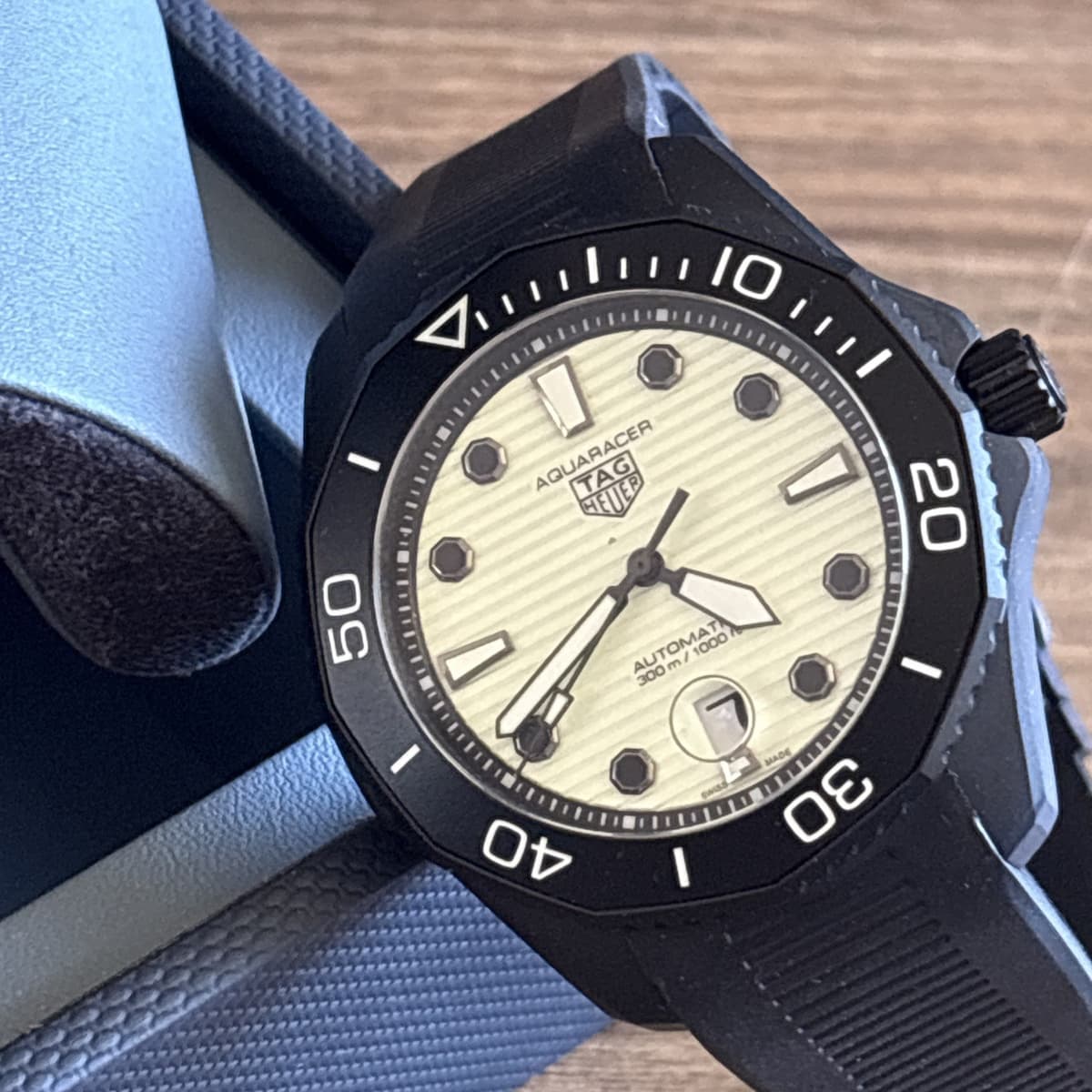 TAG HEUER Aquaracer Professional 300 WBP201D.FT6197 Night Diver White