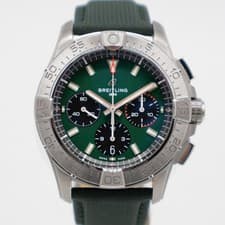 2026 Breitling Avenger B01 Chronograph 42 Steel Green AB0146101L1X1 Automatic