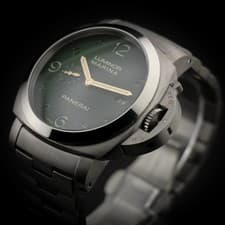 Panerai Luminor Marina Green Men's Watch - PAM00693 Box & Papers 44mm