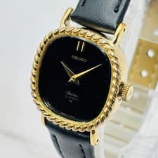 Seiko Socie 11 8390 Wristwatch Vintage Gold Black Dial Ladies Manual Wind