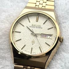 Seiko Grand Quartz 4843-8100 Gold Day-Date Textured Dial Vintage rare Japan FS