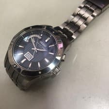 Seiko Brights Big Date Titanium Quartz Wristwatch from Japan Used