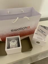 Swatch x Omega Mission to Earthphase Moonshine Gold - W/ ORIGINAL BOX AND PAPERS