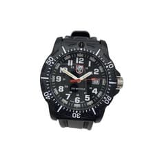 Import duty included for US buyers  LUMINOX XL 8881 Quartz Analog Rubber Black O