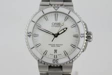 ORIS Aquis Date 733.7676.4156 Automatic Winding Men's Watch