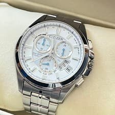 Citizen Eco-Drive World Time Chronograph Titanium Radio Controlled Used