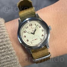 Rare CYMA WWW Dirty Dozen Reissue P14530 SS Cream Dial Quartz Watch Vintage