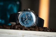 Jaeger LeCoultre Master Control Steel Mens Watch Ref Q4138480 Box Card